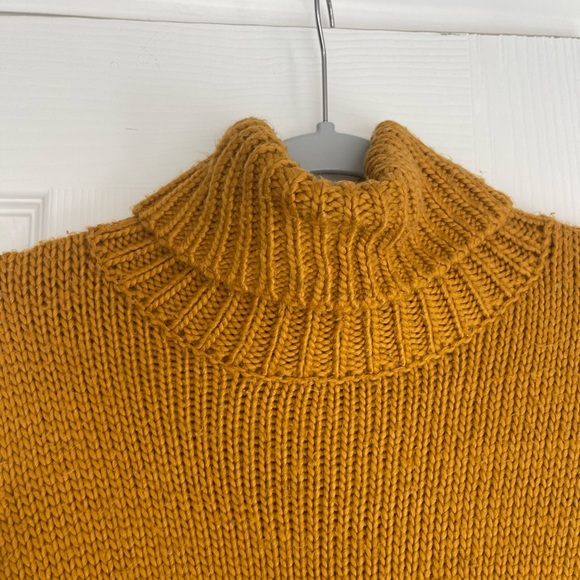 Forever 21 Chunky Cowl Neck Wool Knit Sweater - Picture 2 of 10